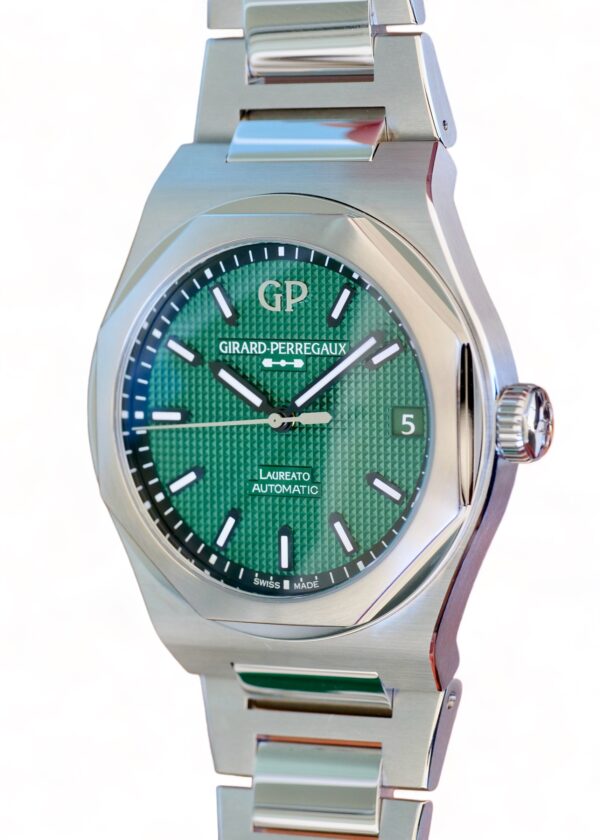 Girard Perregaux Laureato